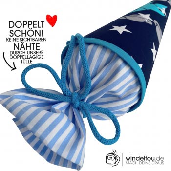 Dunkelblaue Stoffschultüte mit Sternen und Raketen